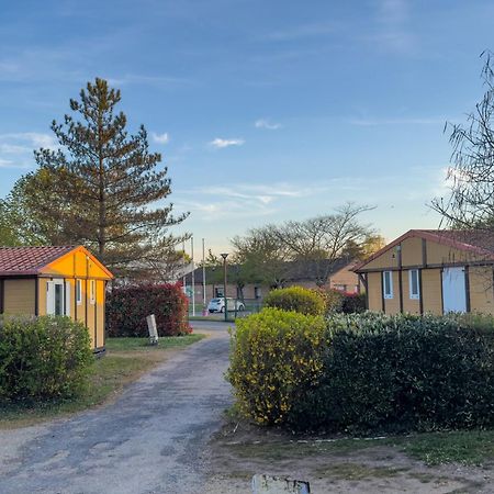 Onlycamp Camping Le Champ D'Ete Reyssouze Zewnętrze zdjęcie