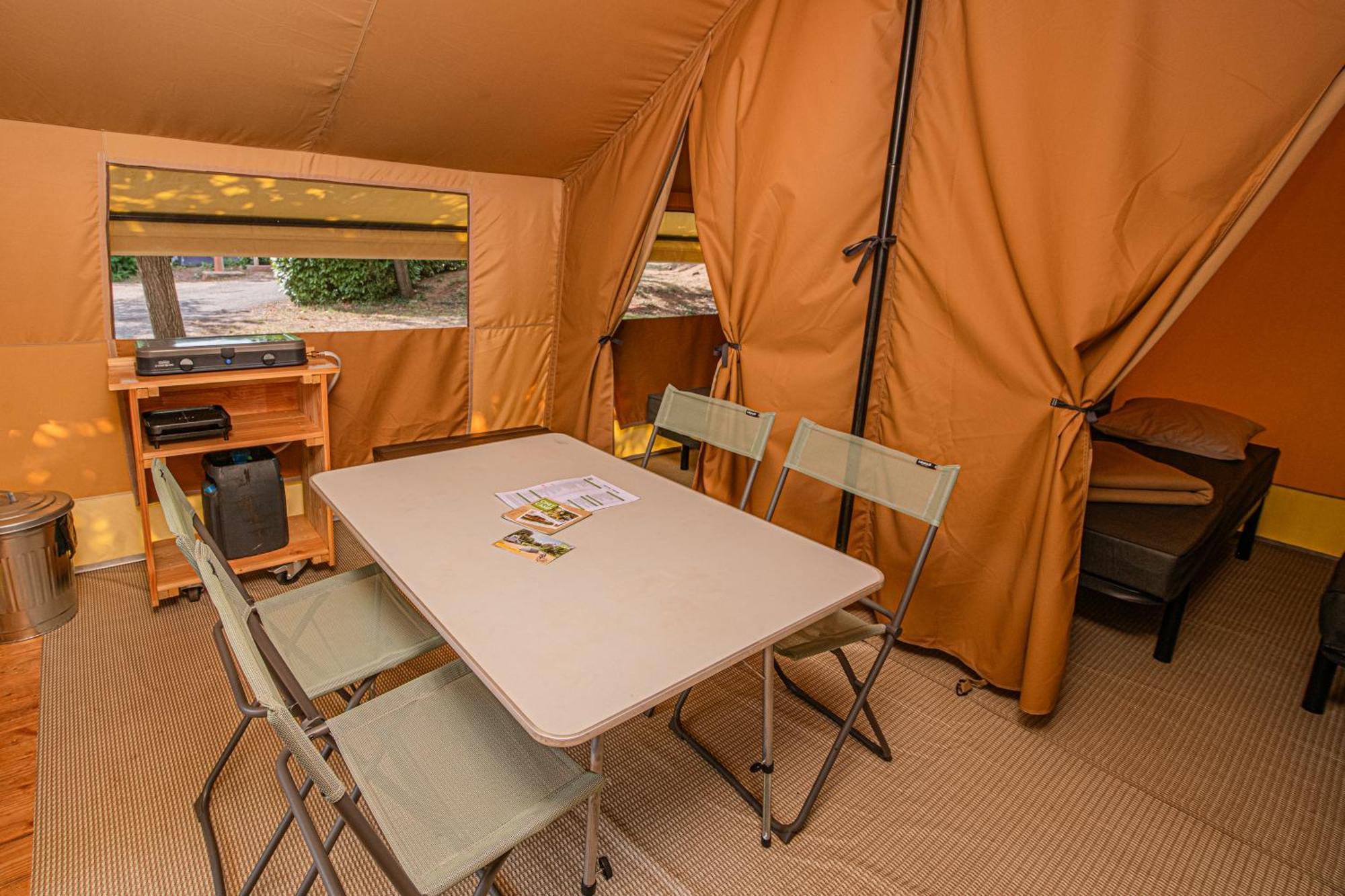 Onlycamp Camping Le Champ D'Ete Reyssouze Zewnętrze zdjęcie